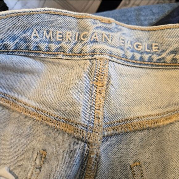 American Eagle Light Wash Distressed 90s Slim Boyfriend Jeans - Picture 6 of 7